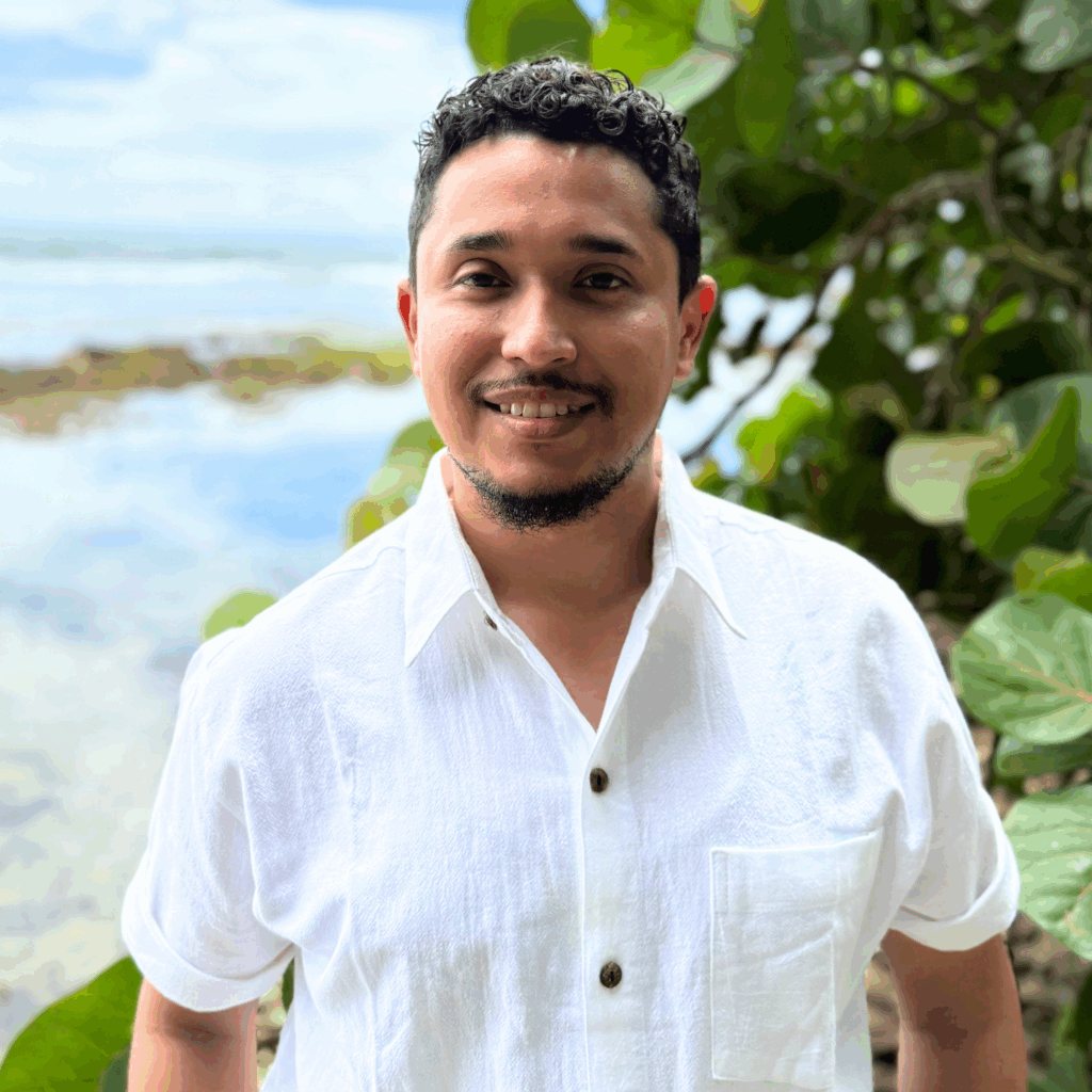 Isaac Mora Real Estate Agent Coldwell Banker Caribe Puerto Viejo Costa Rica